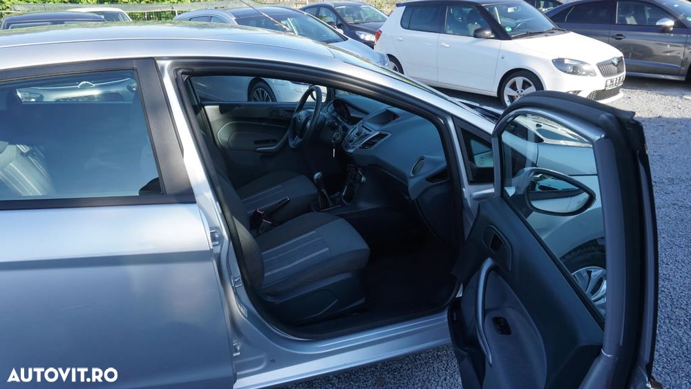 Ford Fiesta 1.25 Ambiente - 11