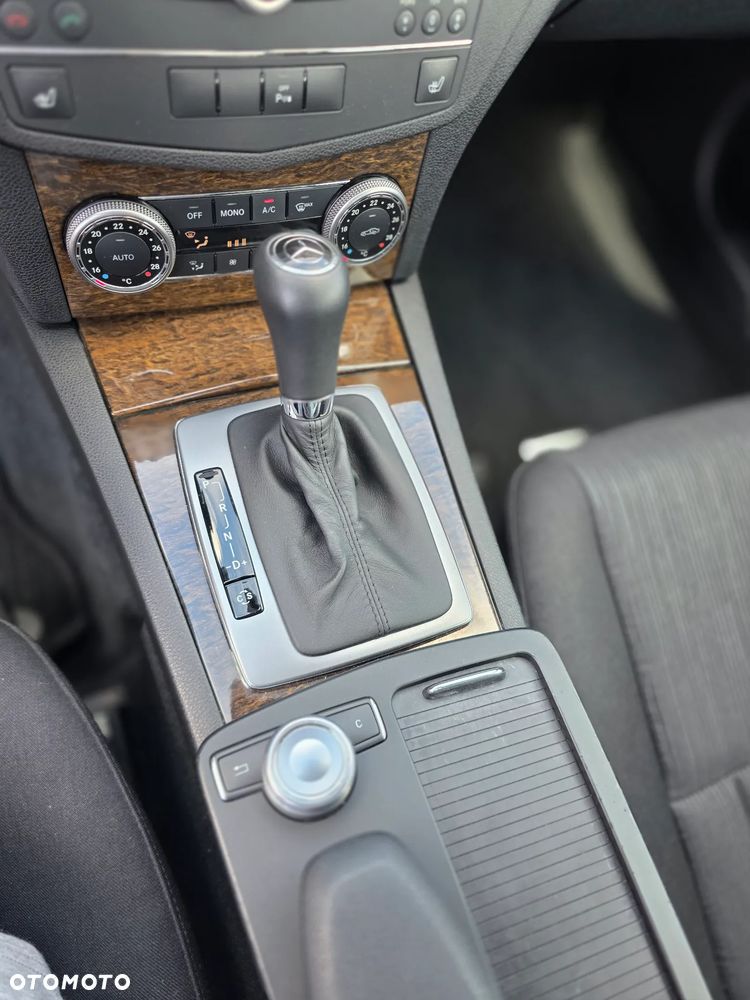 Mercedes-Benz Klasa C 180 Kompressor Automatik Elegance - 28