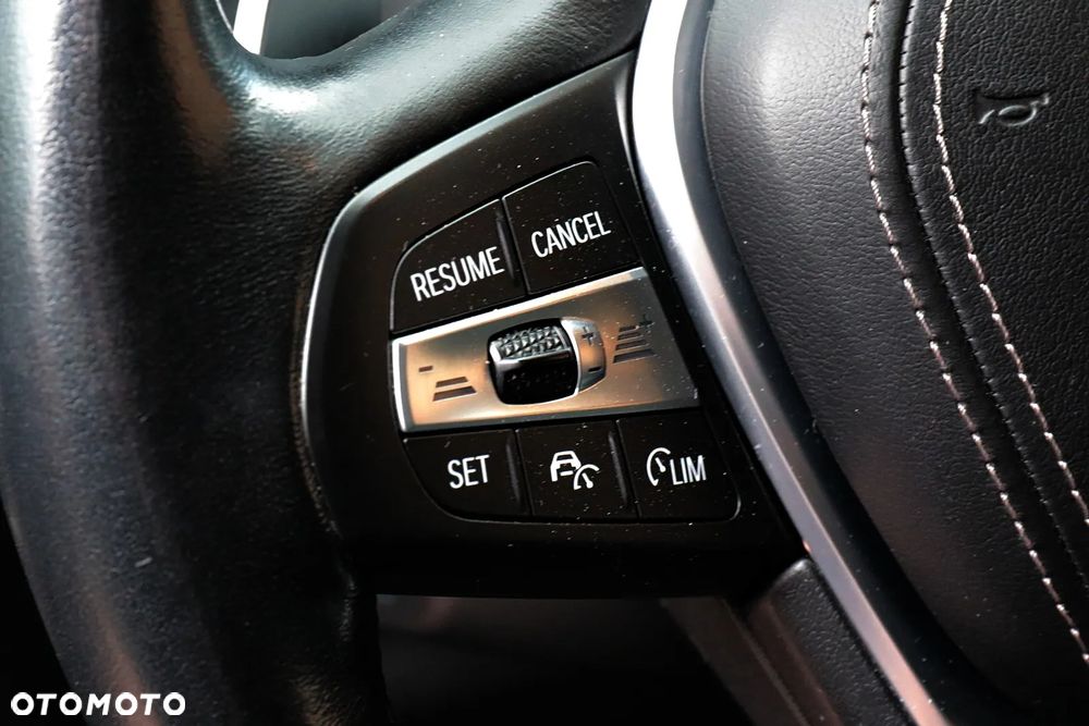 BMW X6 xDrive30d xLine - 32