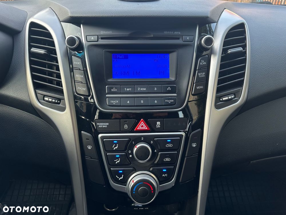 Hyundai i30 1.6 CRDi Premium - 14