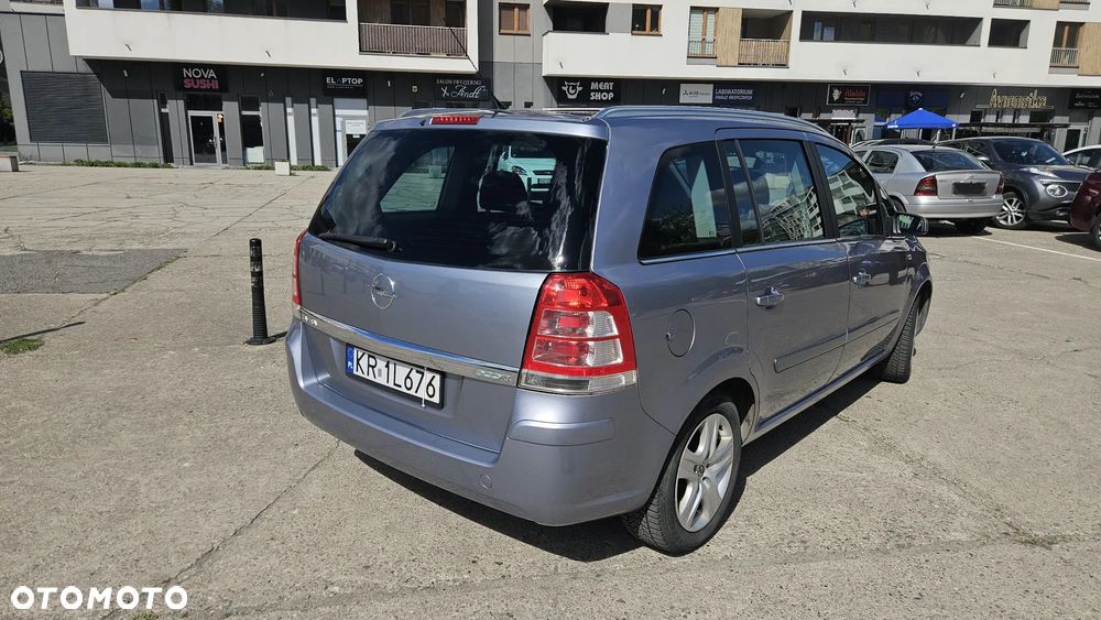 Opel Zafira 1.6 Enjoy - 19