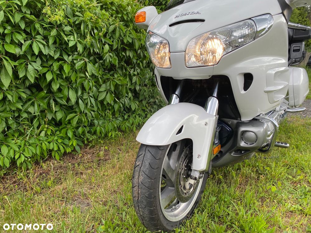 Honda GL - 16