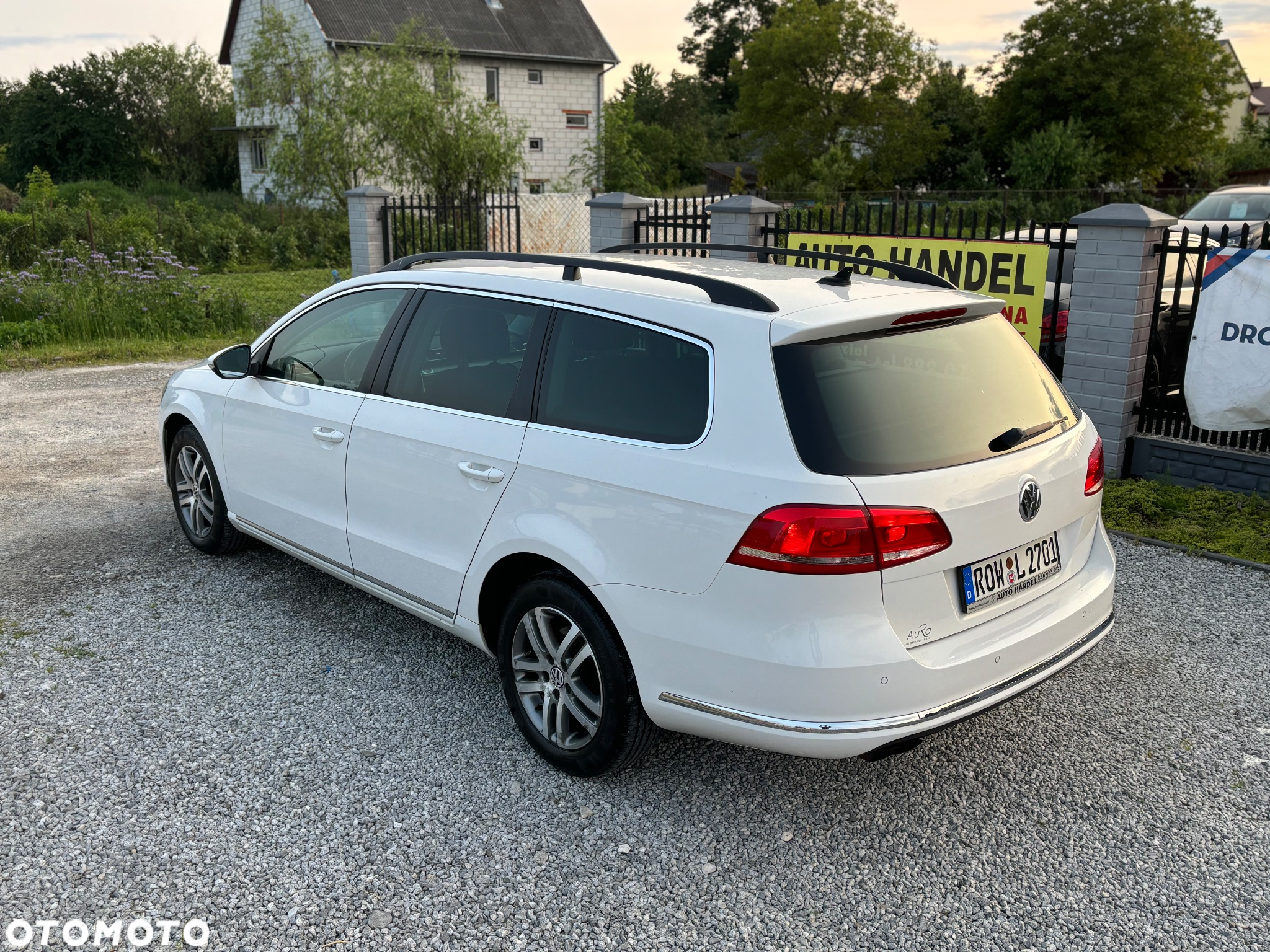 Volkswagen Passat - 20