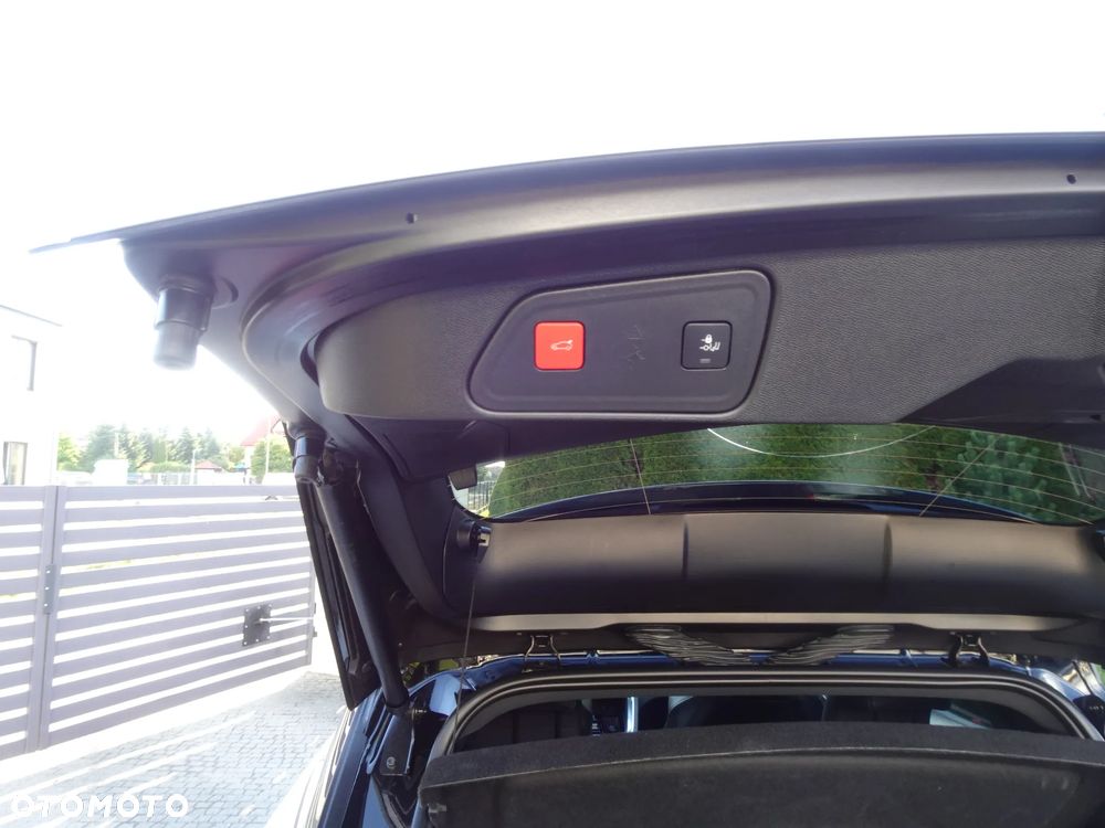Peugeot 3008 1.5 BlueHDi Allure Pack S&S EAT8 - 12