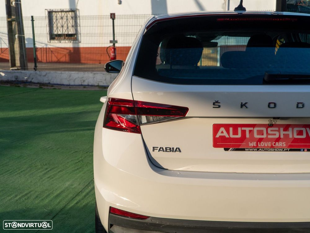 Skoda Fabia 1.0 TSI Ambition - 10