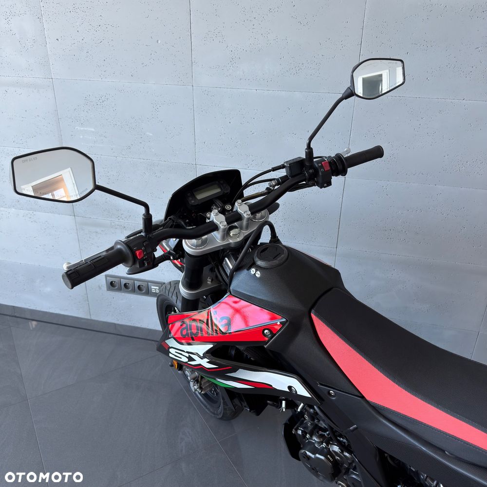 Aprilia SX - 12