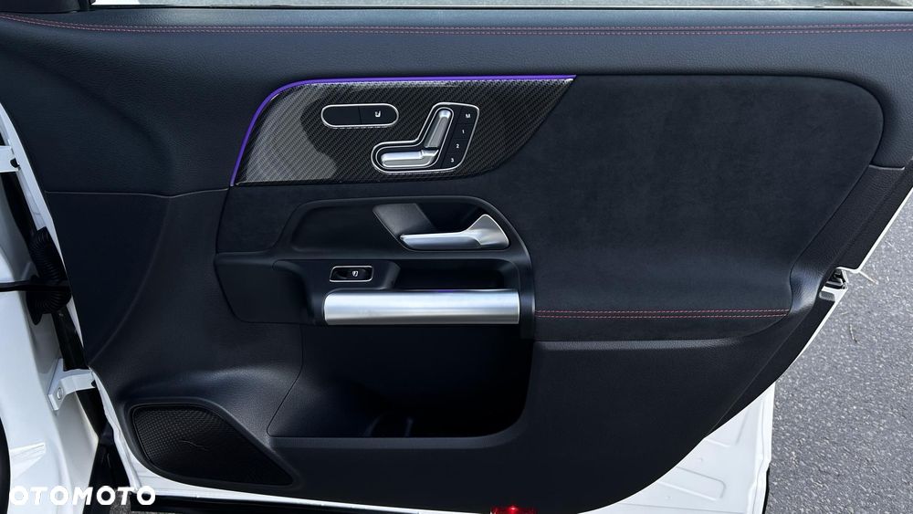 Mercedes-Benz GLA 200 AMG Line - 21