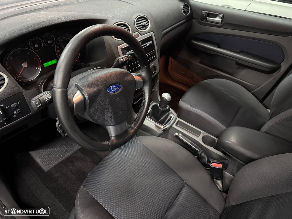 Ford Focus SW 1.6 TDCi Ambiente - 21