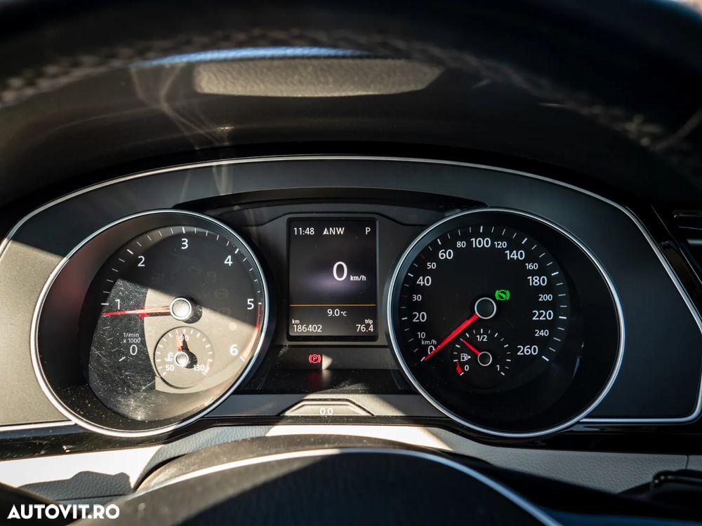 Volkswagen Passat - 15
