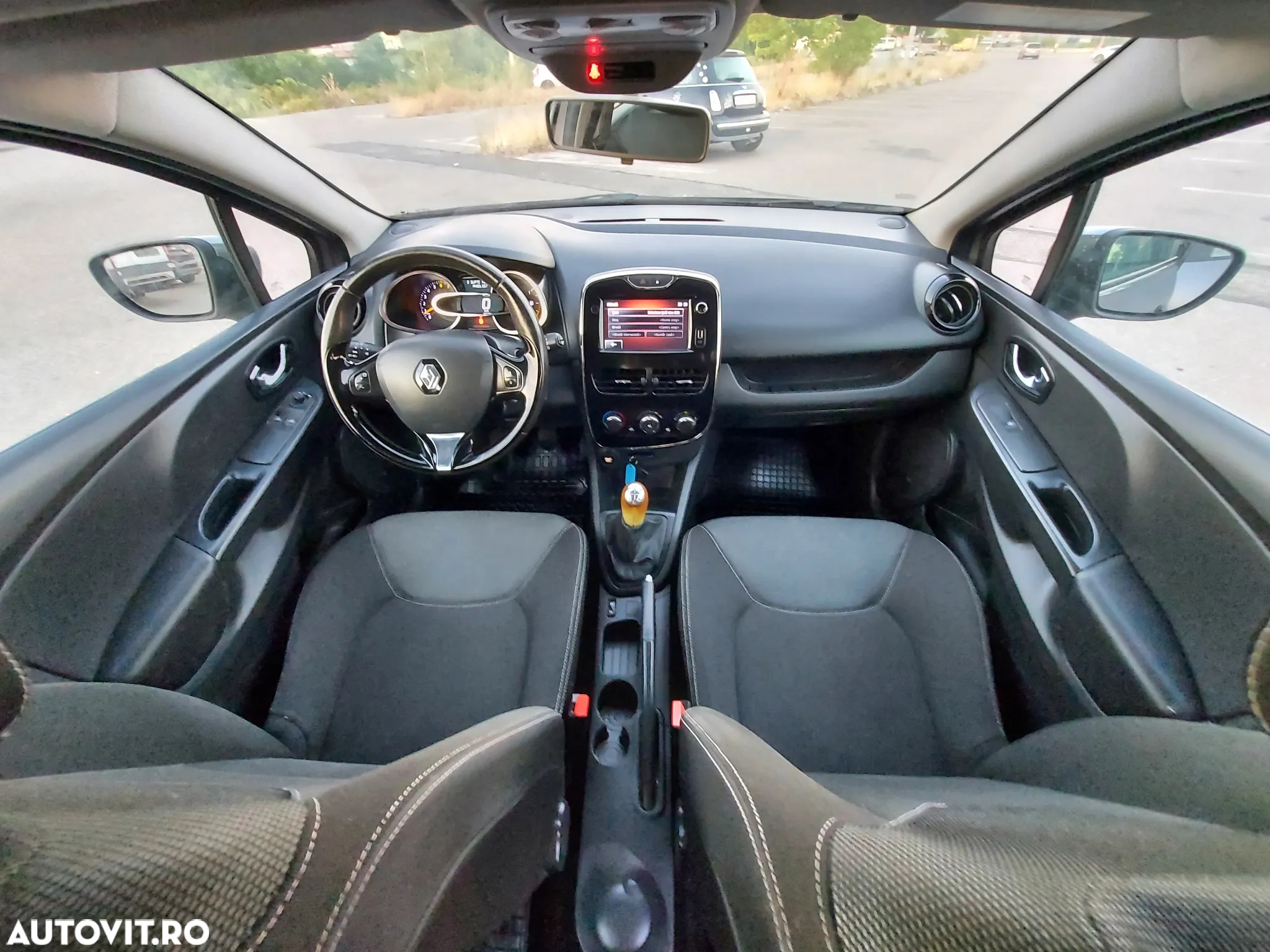 Renault Clio - 14