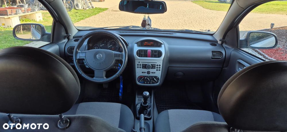 Opel Corsa 1.2 16V - 9