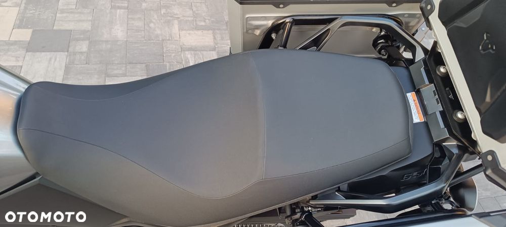 Suzuki V-STROM - 5