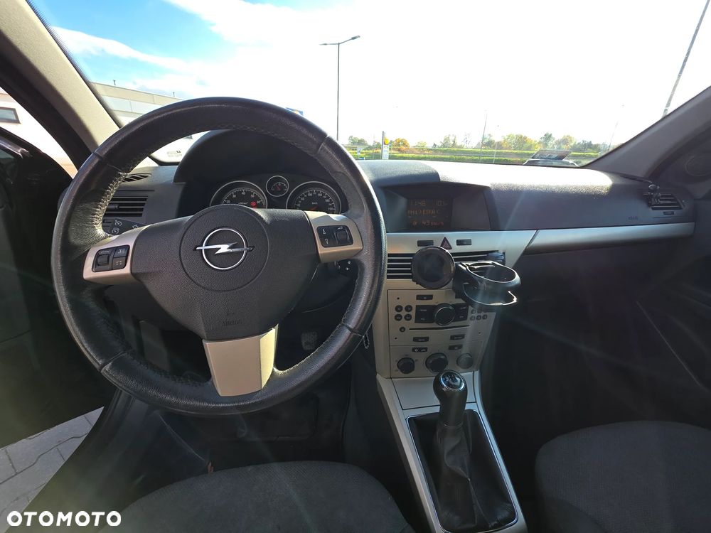 Opel Astra - 16