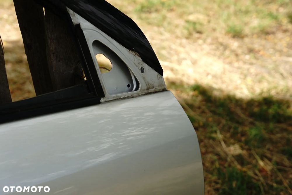 Drzwi przód przednie prawe Suzuki Swift IV MK.6 5d ZCC - 7