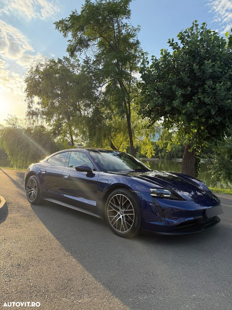 Porsche Taycan - 5
