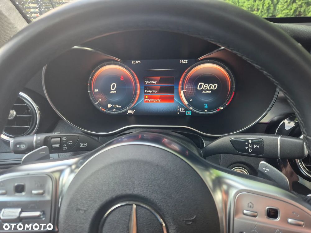 Mercedes-Benz GLC - 22