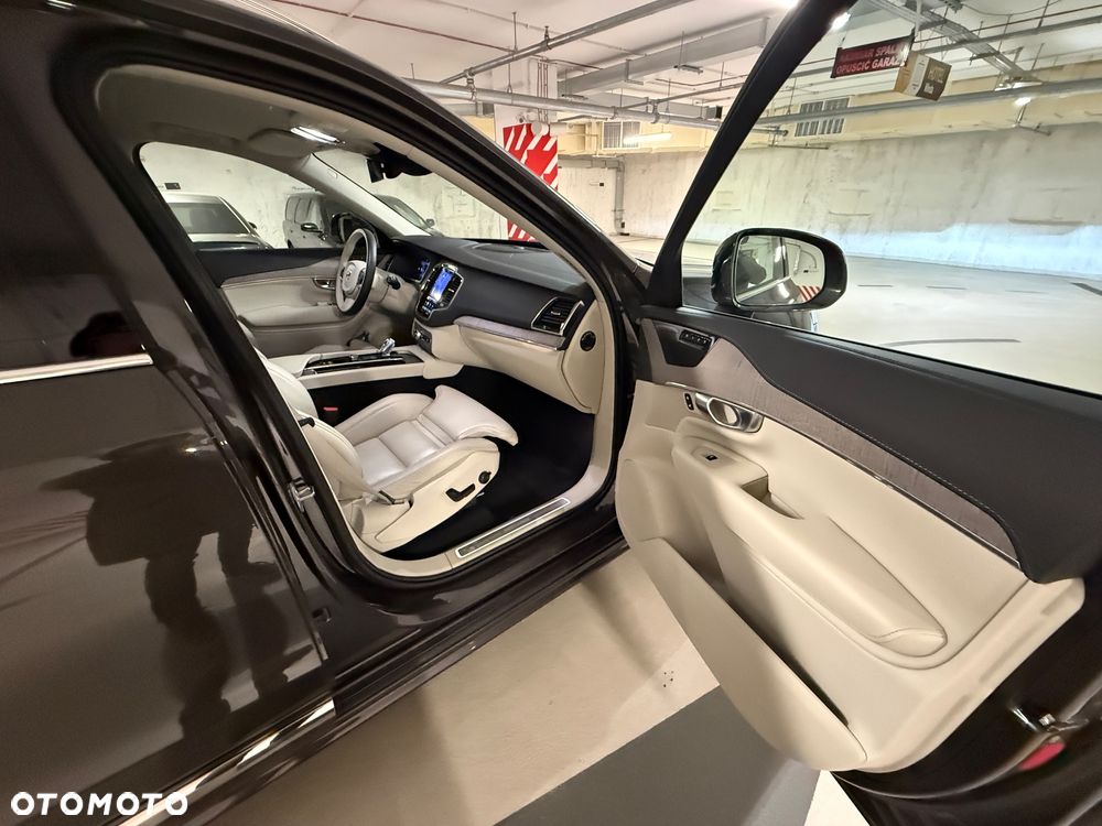 Volvo XC 90 T8 AWD Plug-In Hybrid Plus Bright 7os - 10