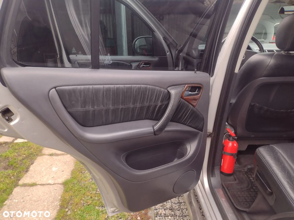 Mercedes-Benz ML - 13