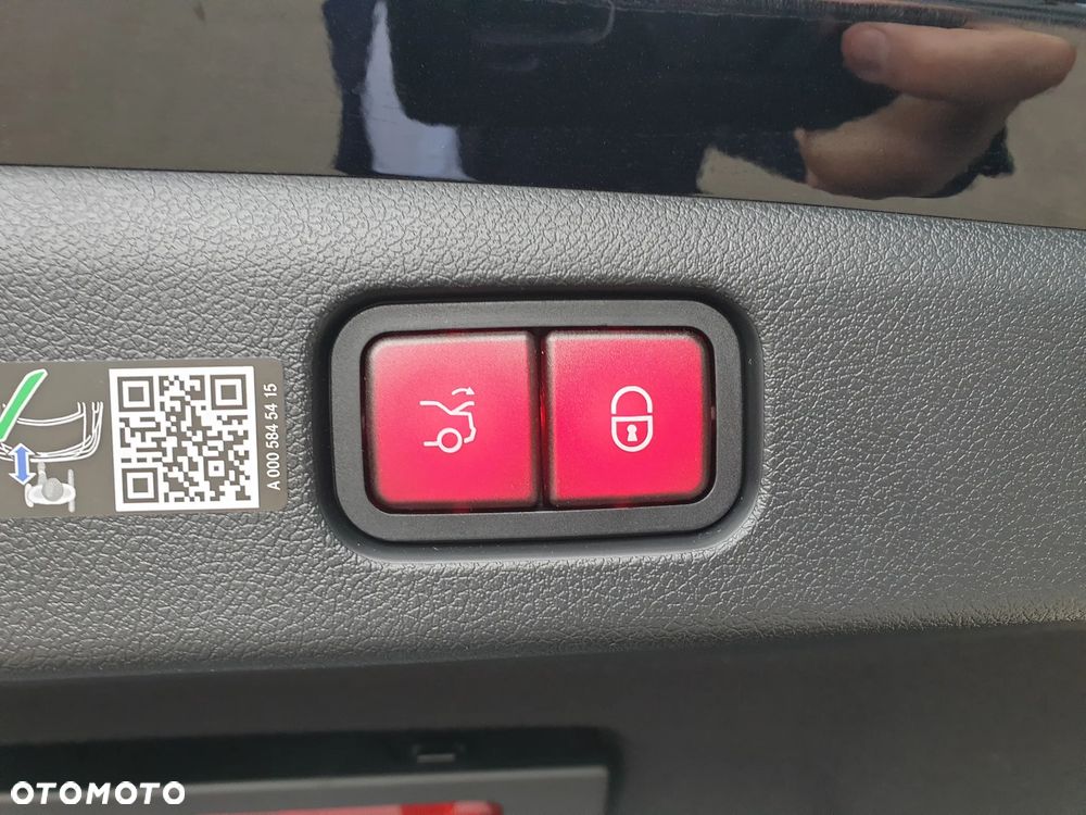 Mercedes-Benz Klasa E 220 d 4-Matic AMG - 17