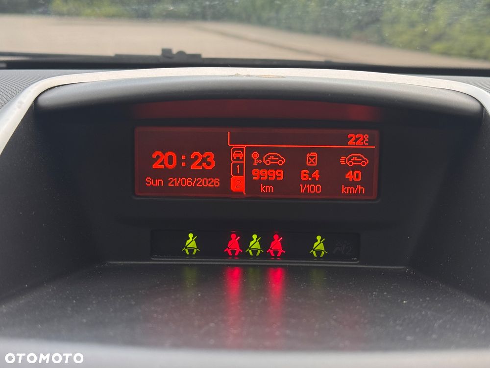 Peugeot 207 1.4 16V Sporty - 15