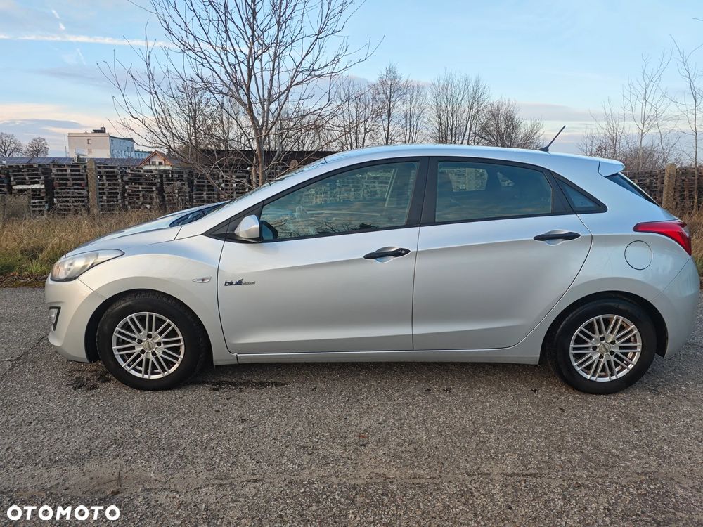 Hyundai i30 1.6 CRDi Trend - 11