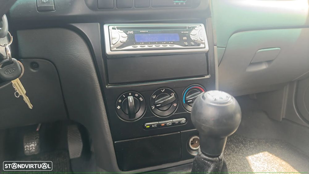 Kia Shuma 1.5 LS - 14