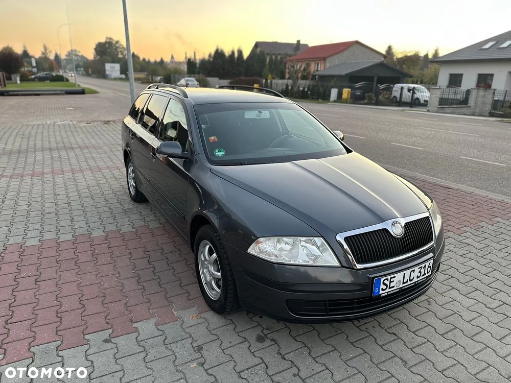 Skoda Octavia 1.6 Ambition - 18