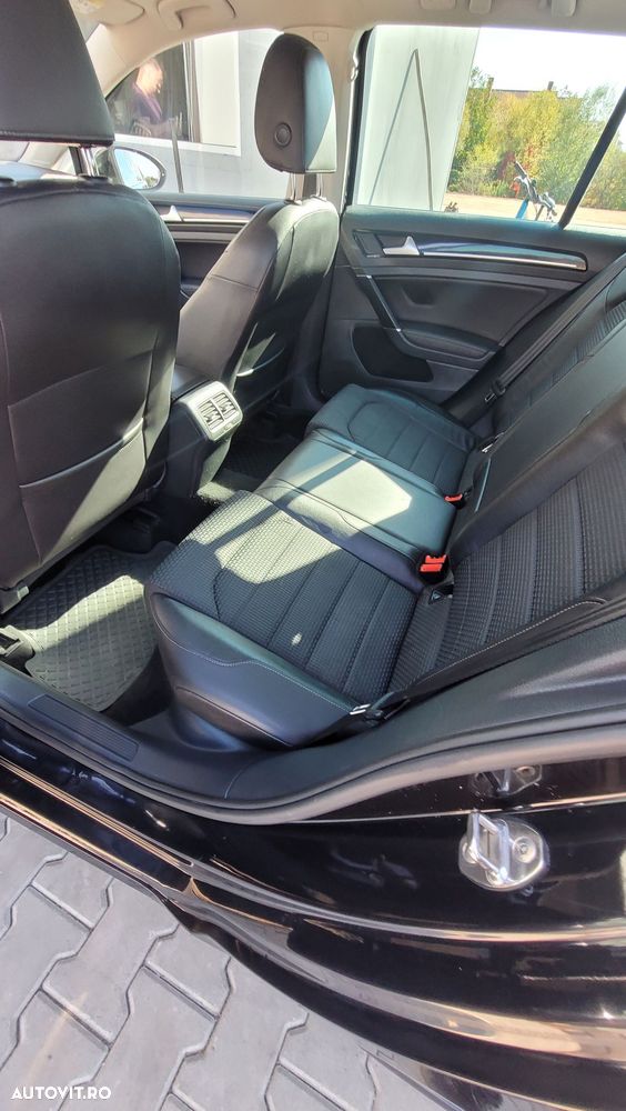 Volkswagen Golf 2.0 TDI DPF DSG Exclusive - 7