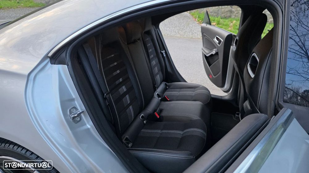 Mercedes-Benz CLA 180 d Edition 1 - 30