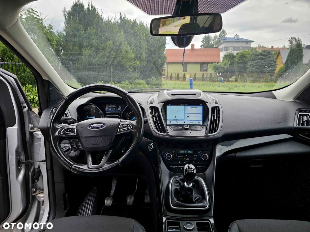 Ford Kuga 2.0 TDCi 2x4 Titanium - 19