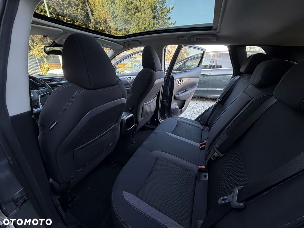 Nissan Qashqai 1.3 DIG-T DCT N-CONNECTA - 20