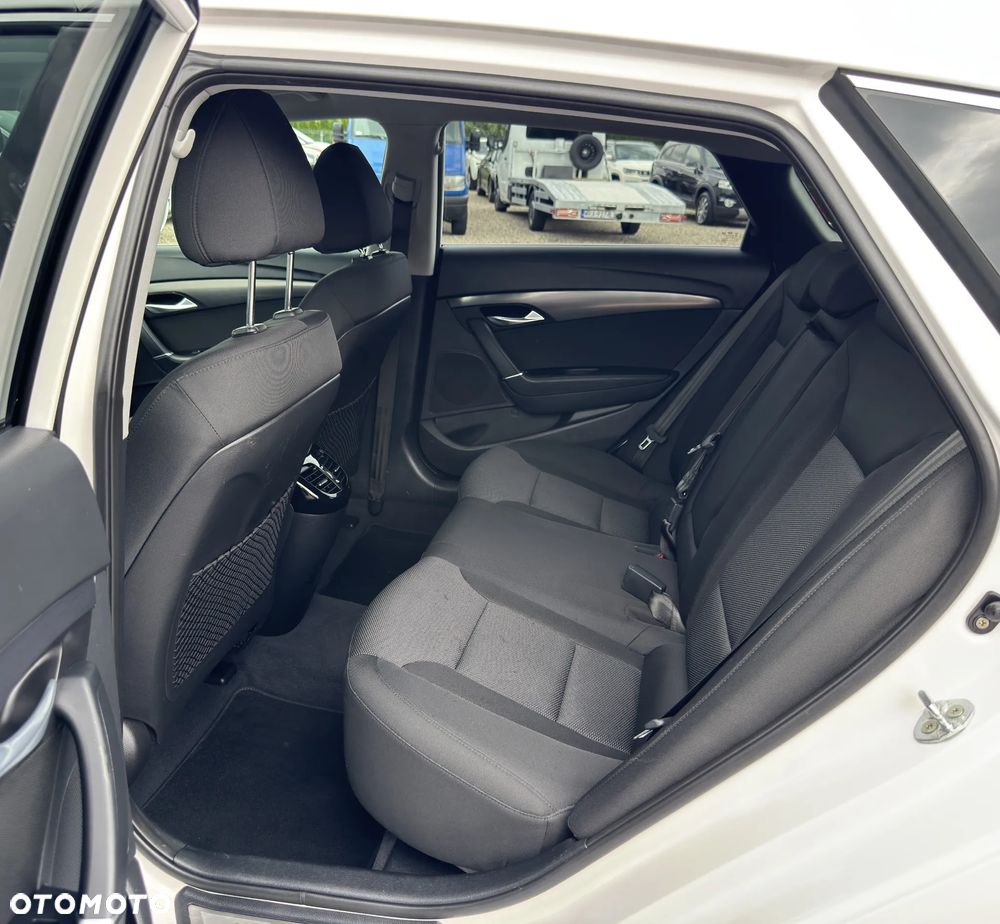 Hyundai i40 1.7 CRDi Premium DCT - 27