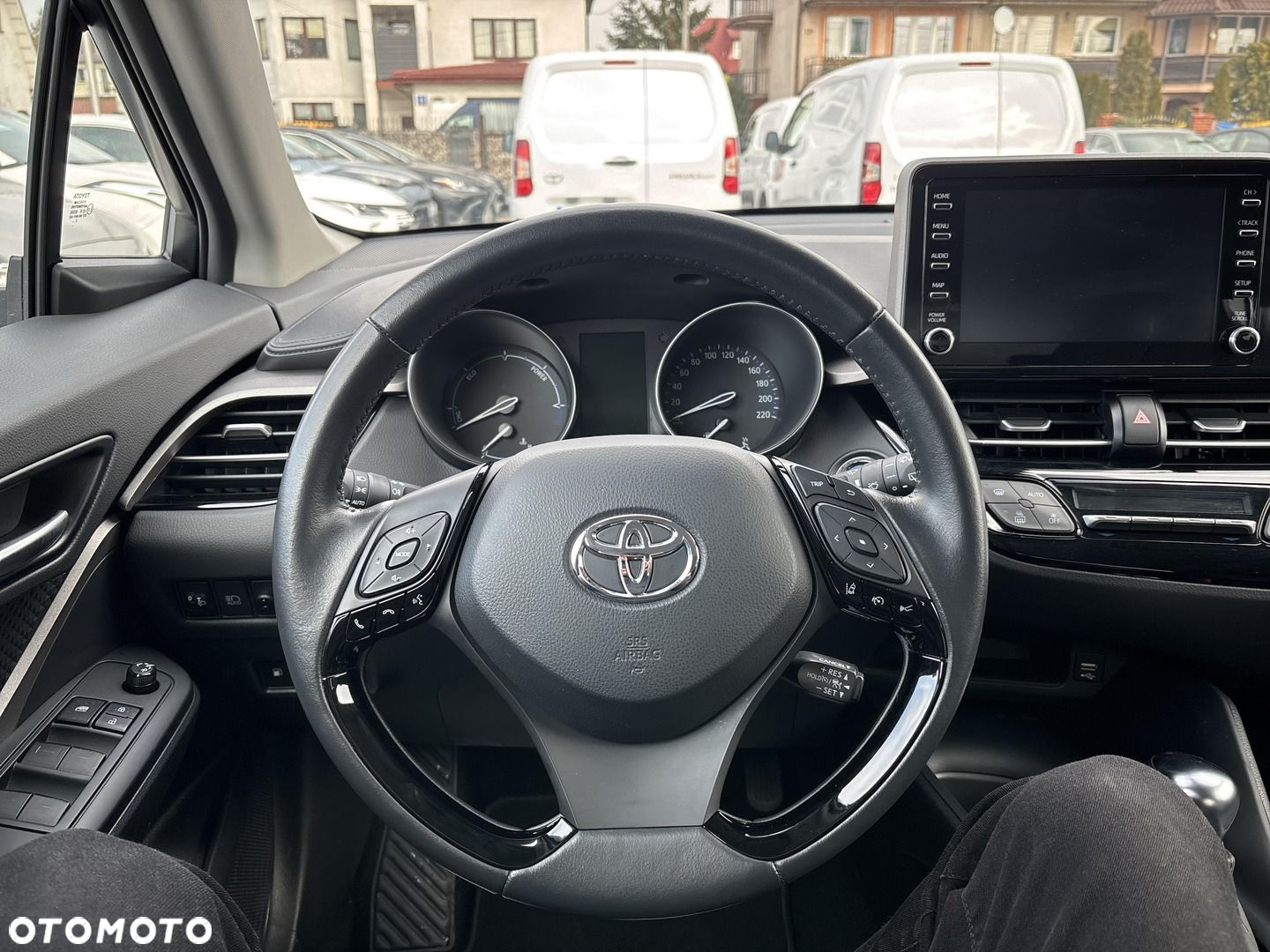 Toyota C-HR - 4