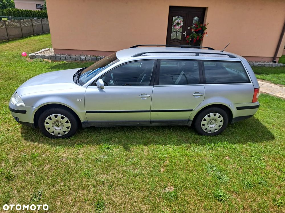 Volkswagen Passat 1.8T - 4