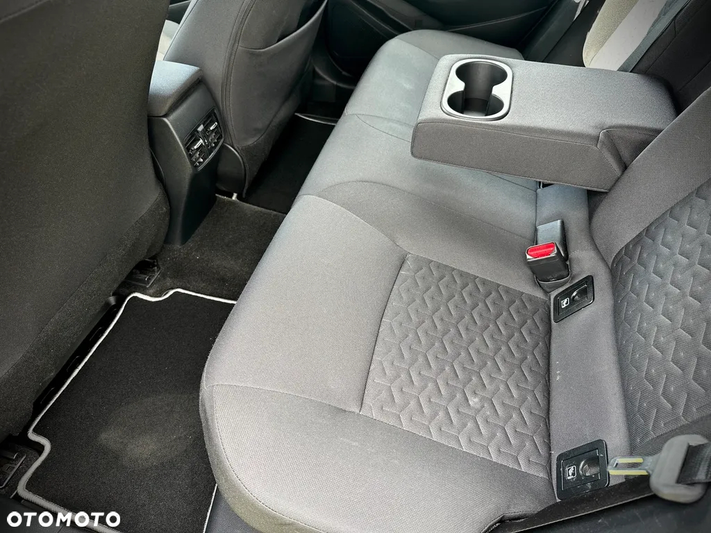 Toyota Corolla 1.8 Hybrid Comfort - 19