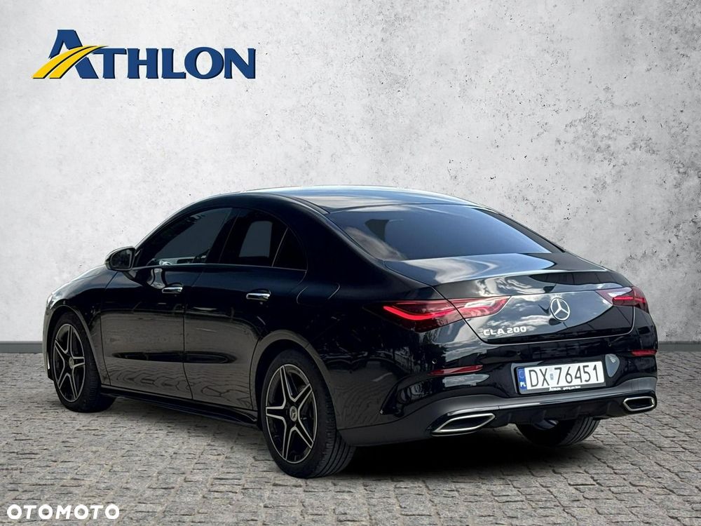 Mercedes-Benz CLA 200 7G-DCT - 3