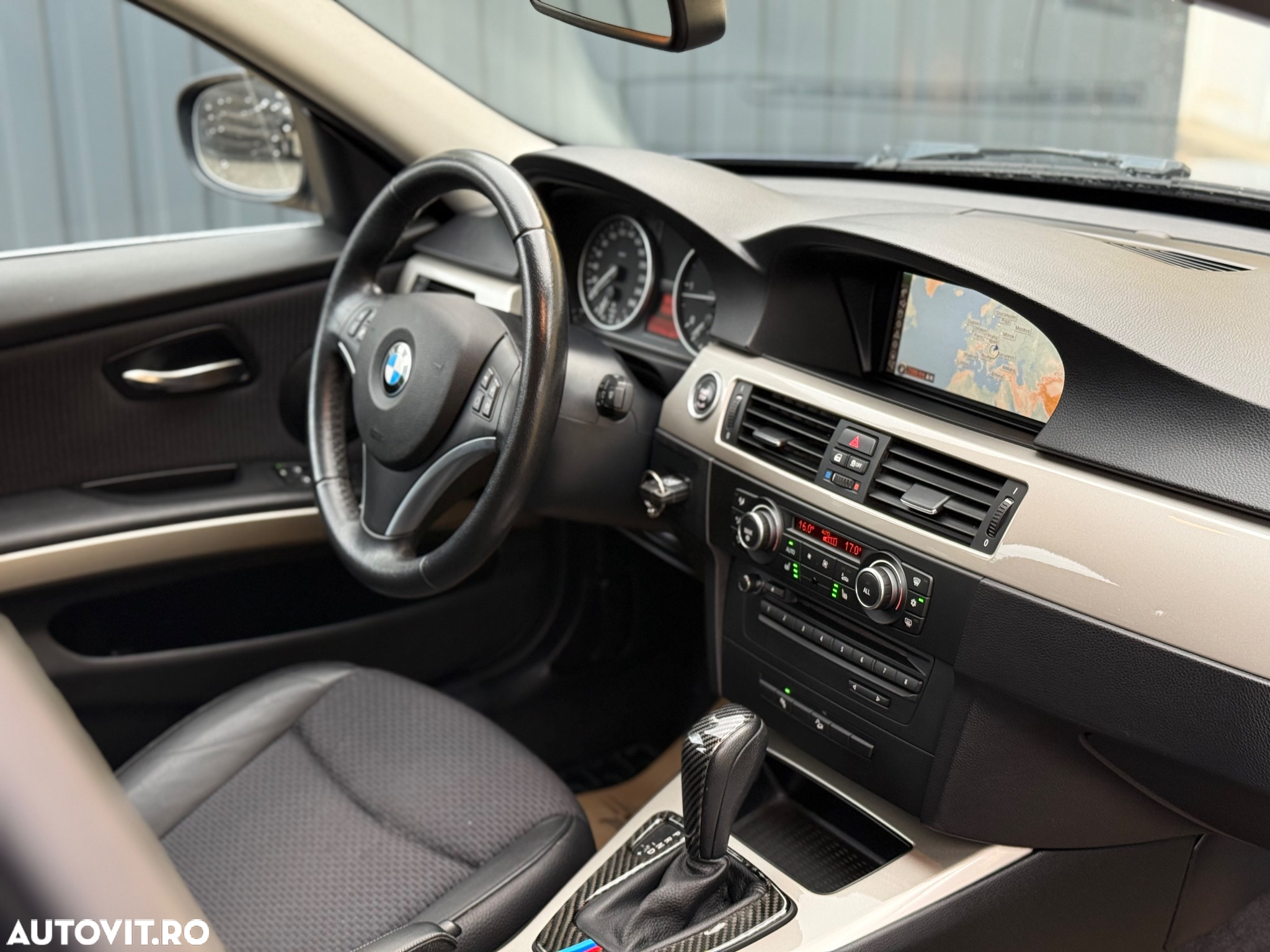 BMW Seria 3 320d Touring xDrive Aut. - 11