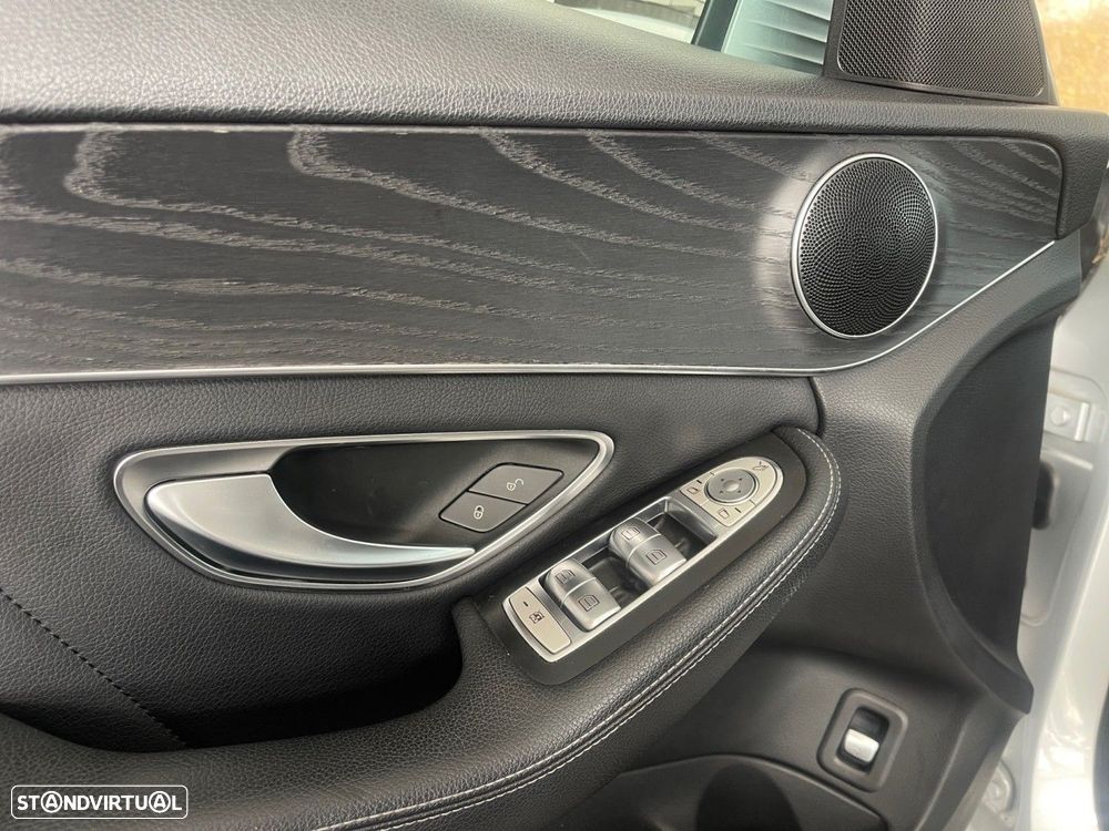 Mercedes-Benz C 300 h AMG Line - 6