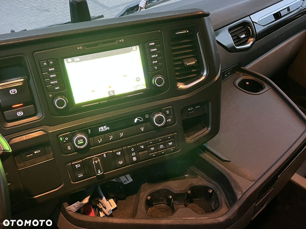 Scania R450 z Niemiec cała na poduszce x6 hydraulika ASO Scania Full LED NAVI - 31