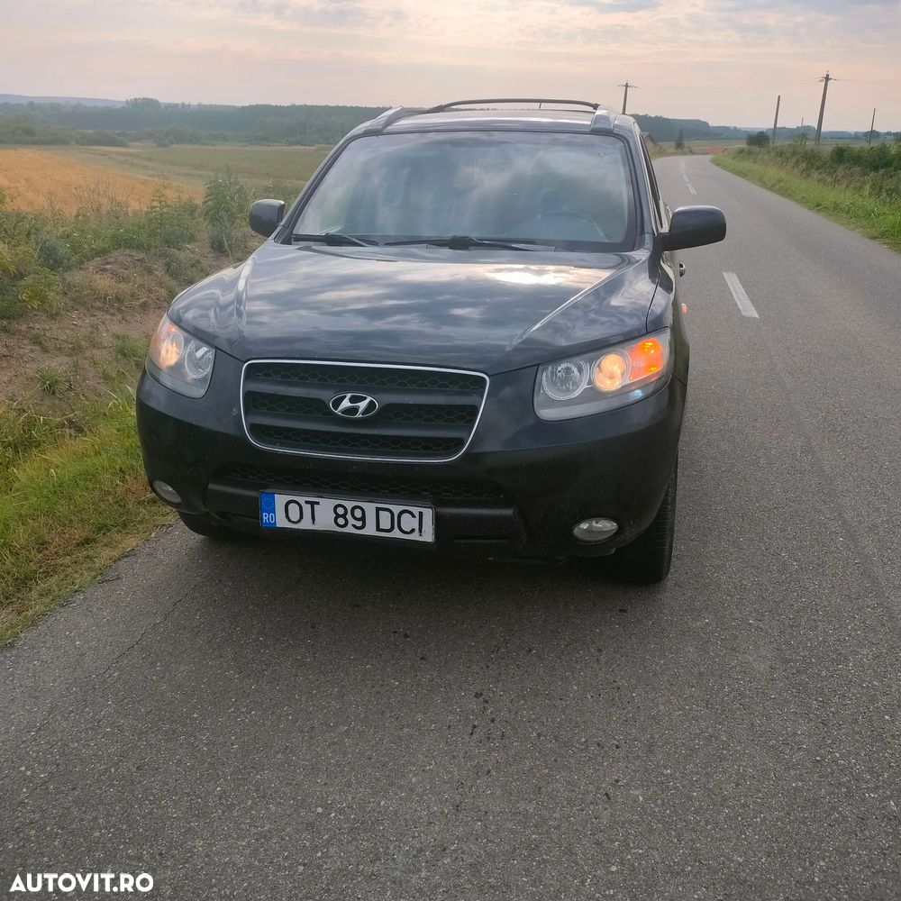 Hyundai Santa Fe 2.2 DSL VGT 5 SEATS 2WD MT COMFORT - 2