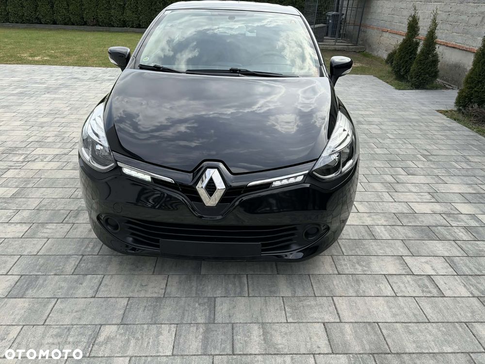 Renault Clio 1.2 16V 75 Collection - 8