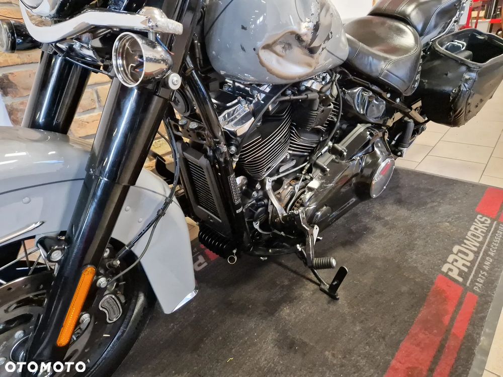 Harley-Davidson Softail Heritage Classic - 35