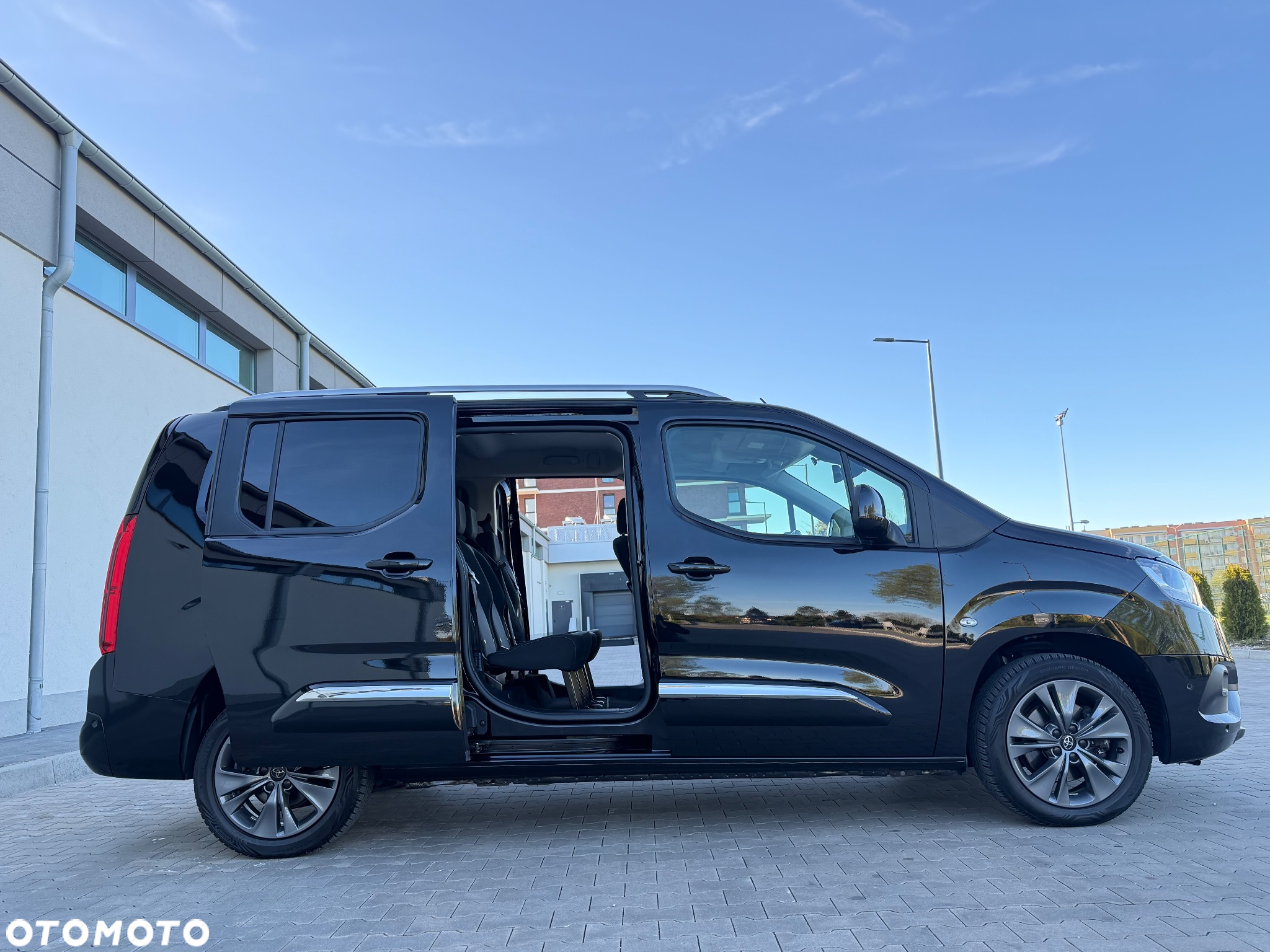 Toyota Proace City L2 1,5-l D-4D S&S Autm - 12