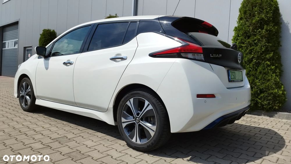 Nissan Leaf 40 kWh N-CONNECTA - 12