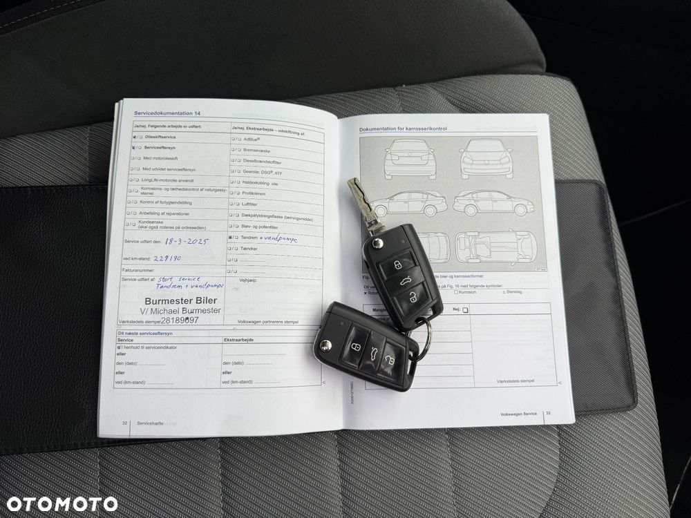 Volkswagen Golf - 18