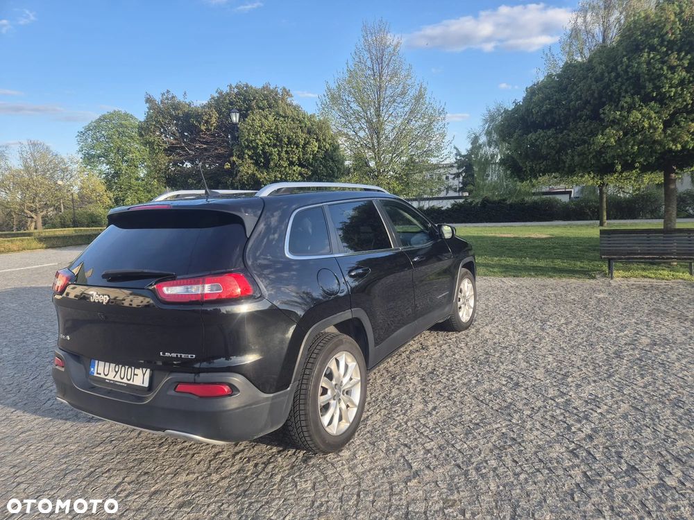 Jeep Cherokee 2016 photo 3