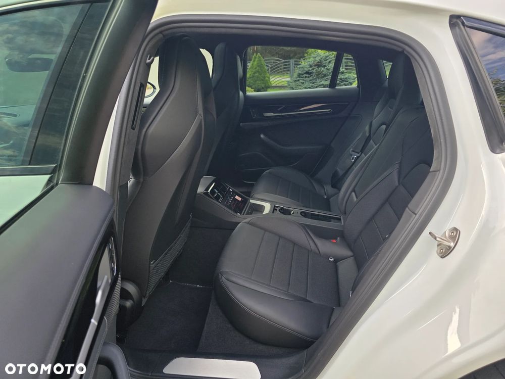 Porsche Panamera 4S E-Hybrid PHEV - 31