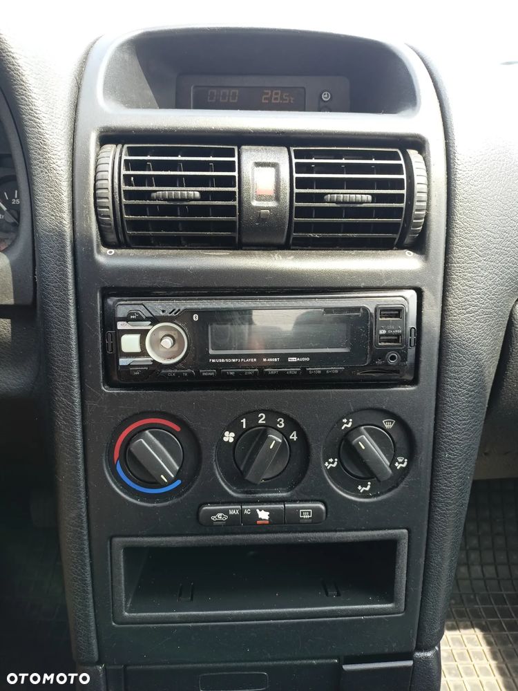 Opel Astra - 11