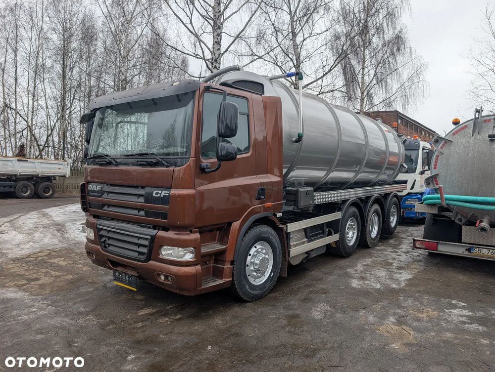 DAF asenizacyjny [4x4 hydrodrive] - 1