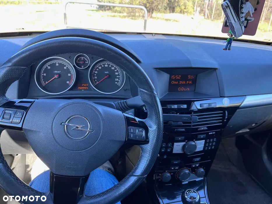 Opel Astra 1.9 CDTI Cosmo - 5